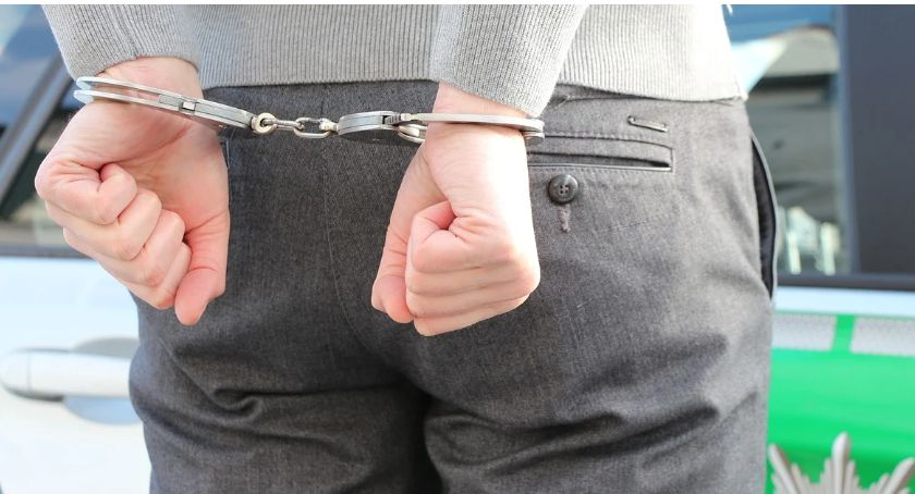 34-latek okradł niepełnosprawnego mężczyznę
