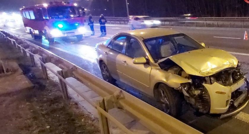 Potrójna kolizja na Prymasa Tysiąclecia [ZDJĘCIA]