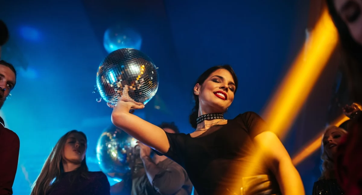 Społeczne, Walentynkowe Single Party pomysł niezapomnianą imprezę - zdjęcie, fotografia