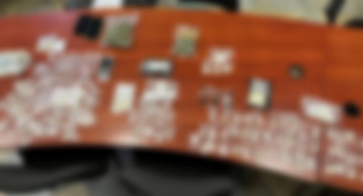 Bezpieczeństwo, Akcja Bemowie Kolejni zatrzymani sprawie narkotyków - zdjęcie, fotografia
