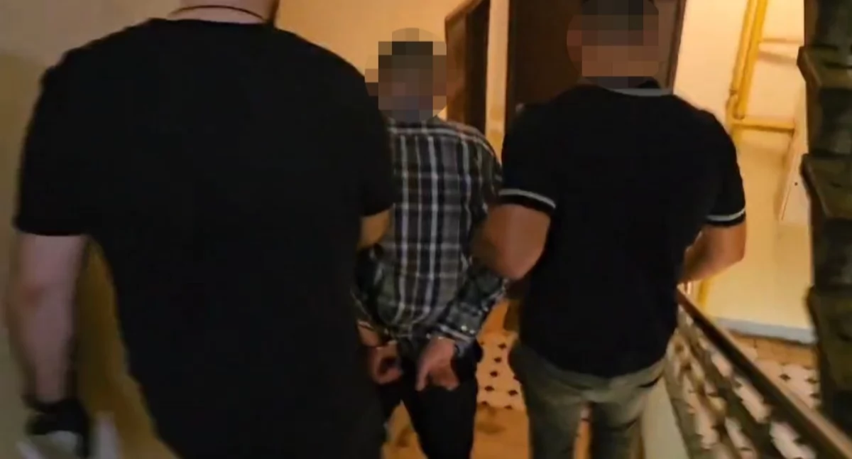 Bezpieczeństwo, ZADAŁ NOŻEM wpadł ręce policjantów Bemowie! - zdjęcie, fotografia